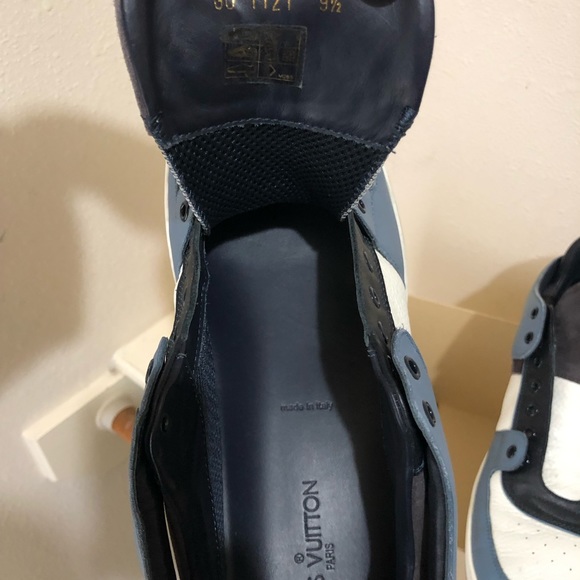 Louie Vuitton Men’s Sneakers (Size 9) - Picture 3 of 4
